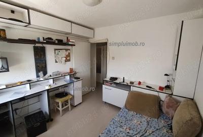 Apartament cu 3 camere semidecomandat, mobilat în Ozana - 4