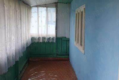 Casa, grajd, gradina plus dependinte - 2