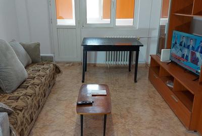 Apartament cu 2 camere semidecomandat, mobilat în Moșilor