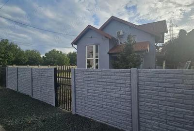 Casă cu 4 camere cu Teren 530 Mp în Dumbrăvița