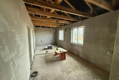 Casă cu 5 camere cu Teren 530 Mp în Satu Nou de Jos - 15