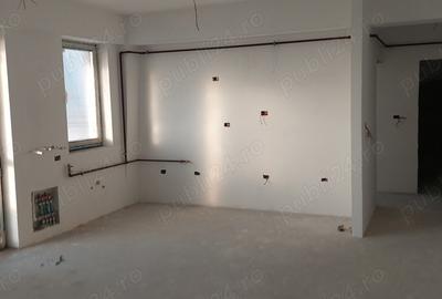 Apartament cu 3 camere semidecomandat în Central - 5