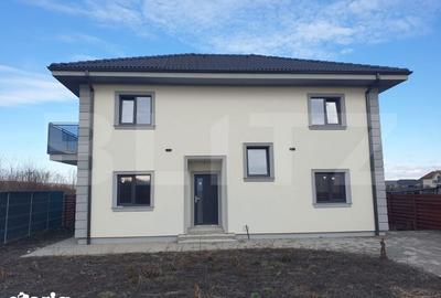 Casă cu 5 camere cu Teren 474 Mp în Jucu - 6