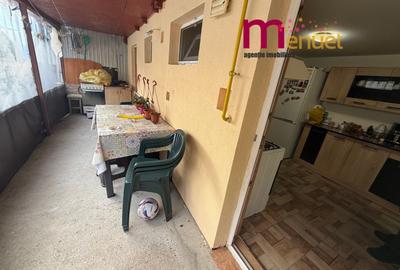 Apartament cu 3 camere semidecomandat în E3 - 2
