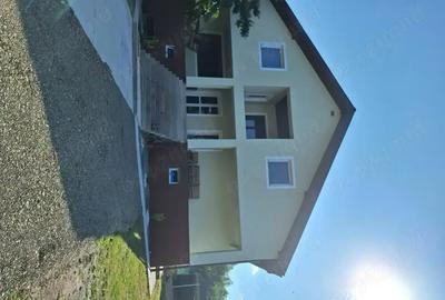 Casă cu 6 camere cu Teren 2900 Mp în Șiștarovăț - 10