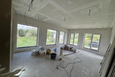 Casă cu 5 camere cu Teren 500 Mp în Șelimbăr - 2