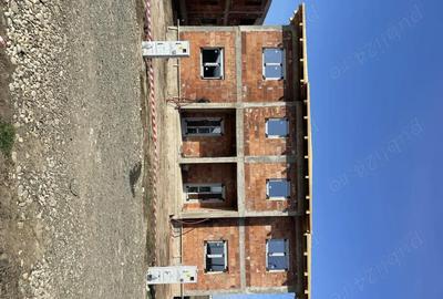 Casă cu 1 camere cu Teren 530 Mp în Dumbrăvița - 1