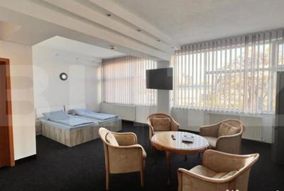 Spațiu comercial, de 1,441 mp, în Ultracentral - 2