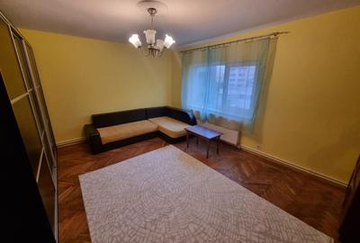 Bratianu sr uri-apartament 3 camere decomandat 80 mp - 1