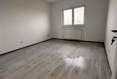 Casă cu 4 camere cu Teren 210 Mp în Central - 10