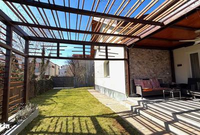 Casă cu 4 camere cu Canalizare în Central - 2