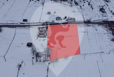 Fundatica - Teren cu priveliste panoramica si acces din DN - 3