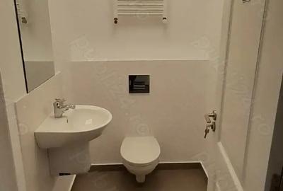 Spațiu comercial, de 95 mp, în Central - 2