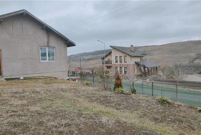 Duplex cu 3 camere cu Canalizare în Bucium - 3