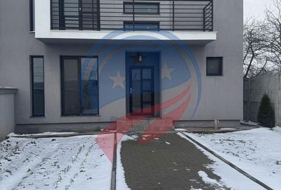 Casă cu 4 camere în Șimnicu de Jos - 1