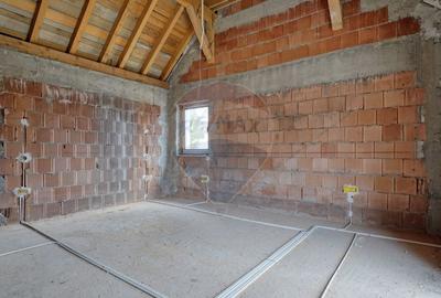 Casa / Vila cu 6 camere de vanzare in Predeal - 17