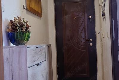 Apartament cu 2 camere bucatarie hol camara baie - 7