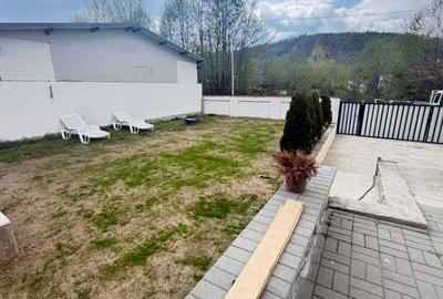 Casă cu 4 camere în Eșelnița - 4