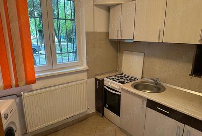 Apartament cu 2 camere decomandat în Drumul Taberei - 4