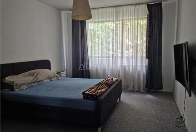 Casă cu 5 camere cu Teren 370 Mp în Central