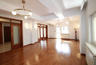 Apartament cu 4 camere decomandat în Primăverii - 2