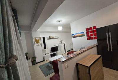 Apartament cu 2 camere semidecomandat, mobilat în Energia - 2