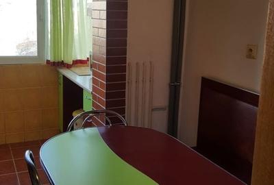 Apartament cu 2 camere decomandat în Tomis III - 4