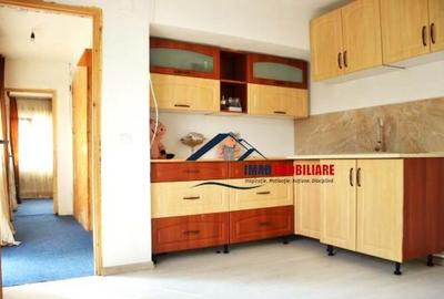 Casă cu 2 camere cu Teren 370 Mp în Central