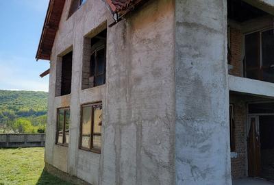 Casă cu 4 camere în Drăganu - 7