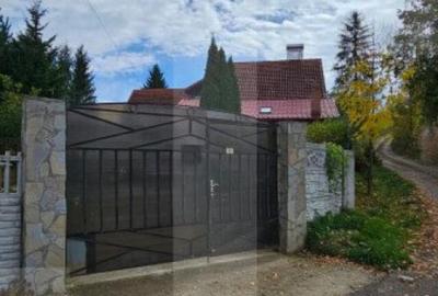 Casa de vanzare, cu 6 camere, 160 mp, zona Barcani - 7