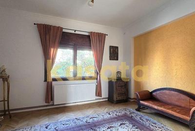 Apartament cu 4 camere decomandat în Ștefan cel Mare