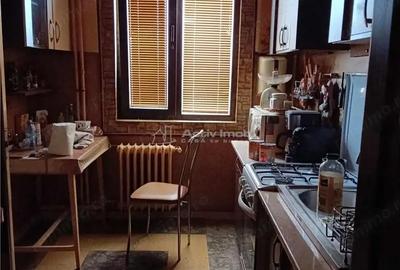 Apartament cu 3 camere semidecomandat în Giurgiului - 11