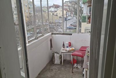 Apartament cu 3 camere decomandat în Rogerius - 4