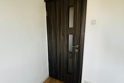 Garsonieră decomandată în Titan - 2