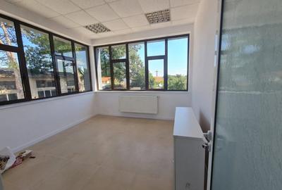 Spațiu comercial, de 23 mp, în Nord