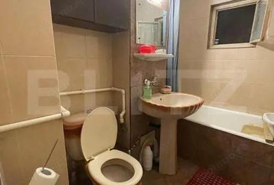 Apartament cu 3 camere decomandat în 1 Mai