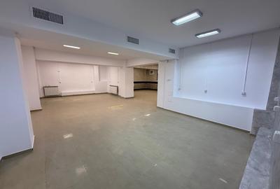 Spațiu comercial, de 193 mp, în Central - 3