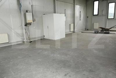 Spațiu comercial, de 100 mp, în Central - 3