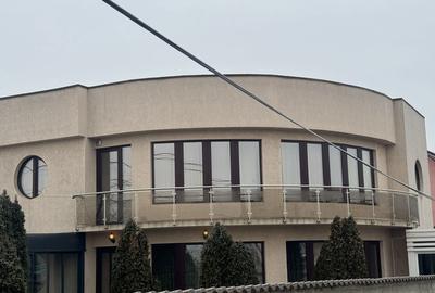 Casă cu 4 camere în Central - 8