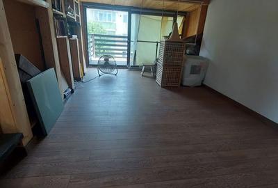 Apartament cu 3 camere în Micro 9 - 2
