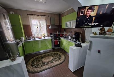 Casa cu 5 camere la 1 kilometru de gradini?a Col? de rai - 12