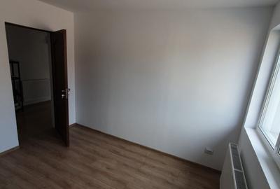 Spațiu comercial, de 210 mp, în Central - 9