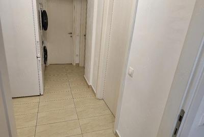Apartament cu 3 camere decomandat, mobilat în Central
