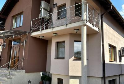 Casă individuală cu 6 camere cu Teren 396 Mp în Cetate - 1