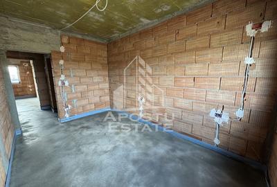 Casă cu 5 camere cu Teren 300 Mp în Giroc - 2