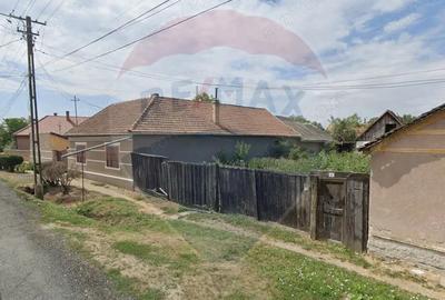 Teren de 857 mp, în Vest