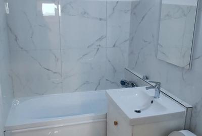 Apartament cu 2 camere la 5 minute de metrou 1 Dec. - 5