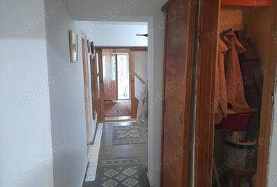 Apartament clasic ?i spa?ios de vanzare Etaj 1, langa Pia?a Centrala din Caransebes - 2
