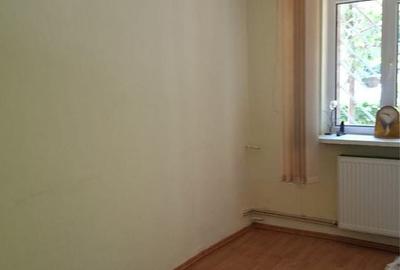 Apartament cu 4 camere decomandat în Central - 1