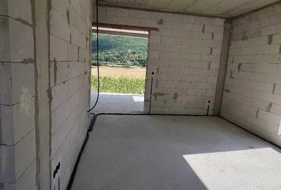 Casă cu Teren 450 Mp în Șard